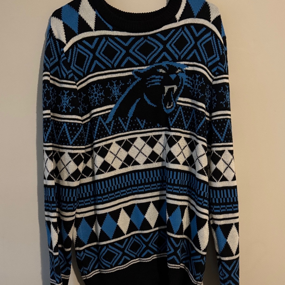 Men's Black and Blue Patterned Sweater